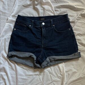 ✨New Listing✨ Express Women's Deep Indigo Jean Shorts